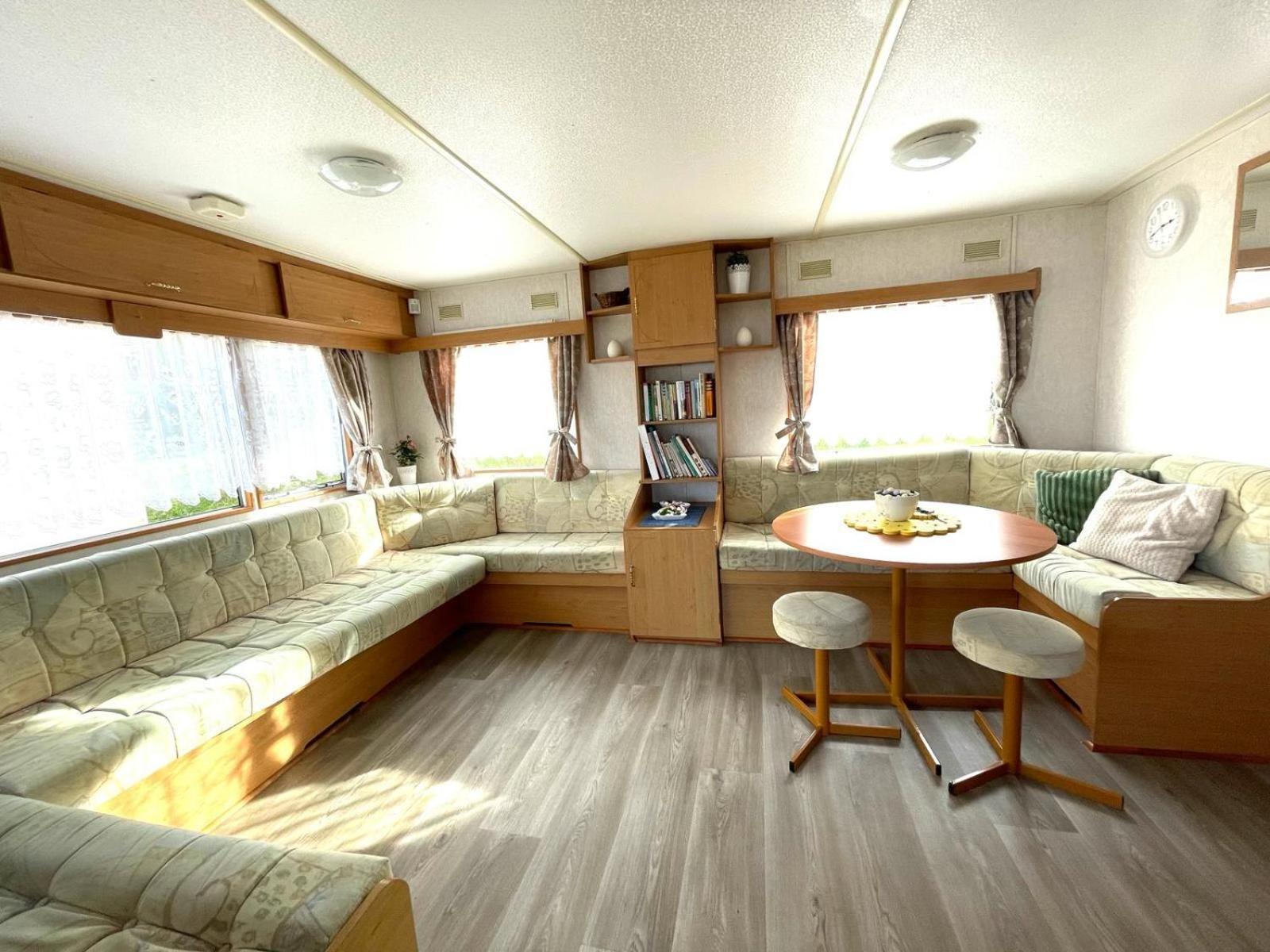 Mobilheim Na Louce Villa Vyrovice Luaran gambar